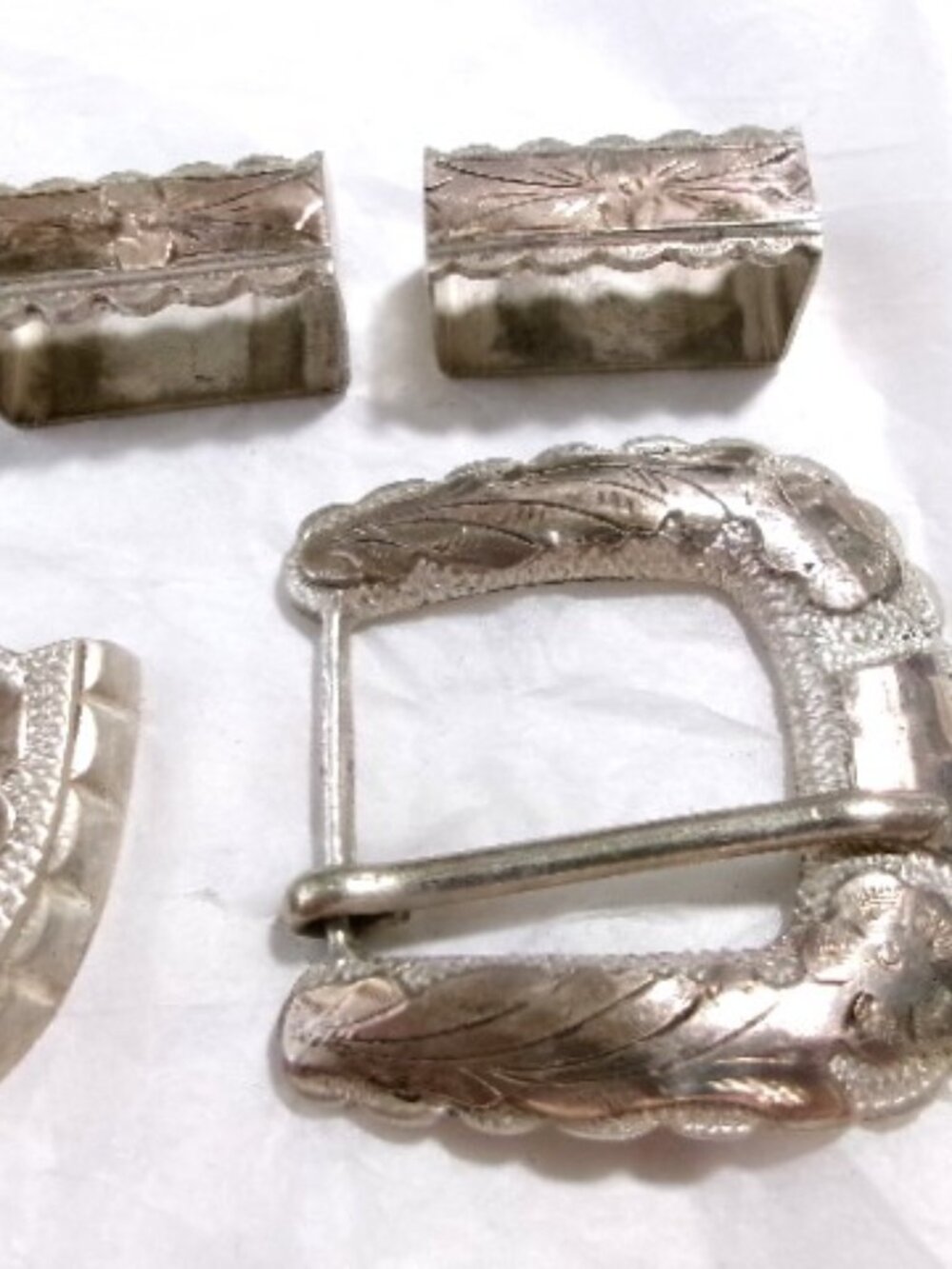 Vintage Mexican Siler Belt Buckle, Belt Tip and Two Keepers.